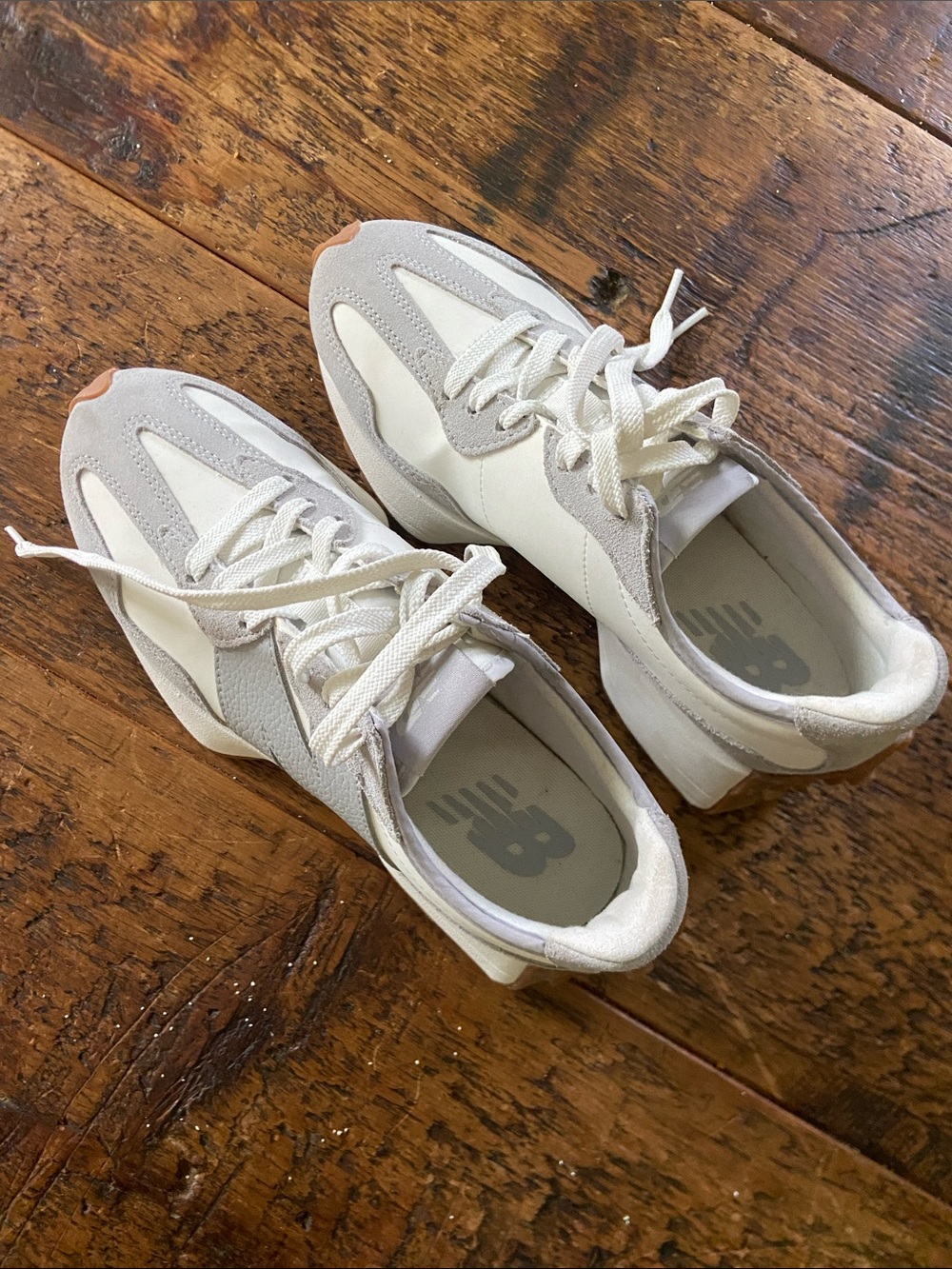 New Balance 327 white and Light Gray Retro Runner Sneakers